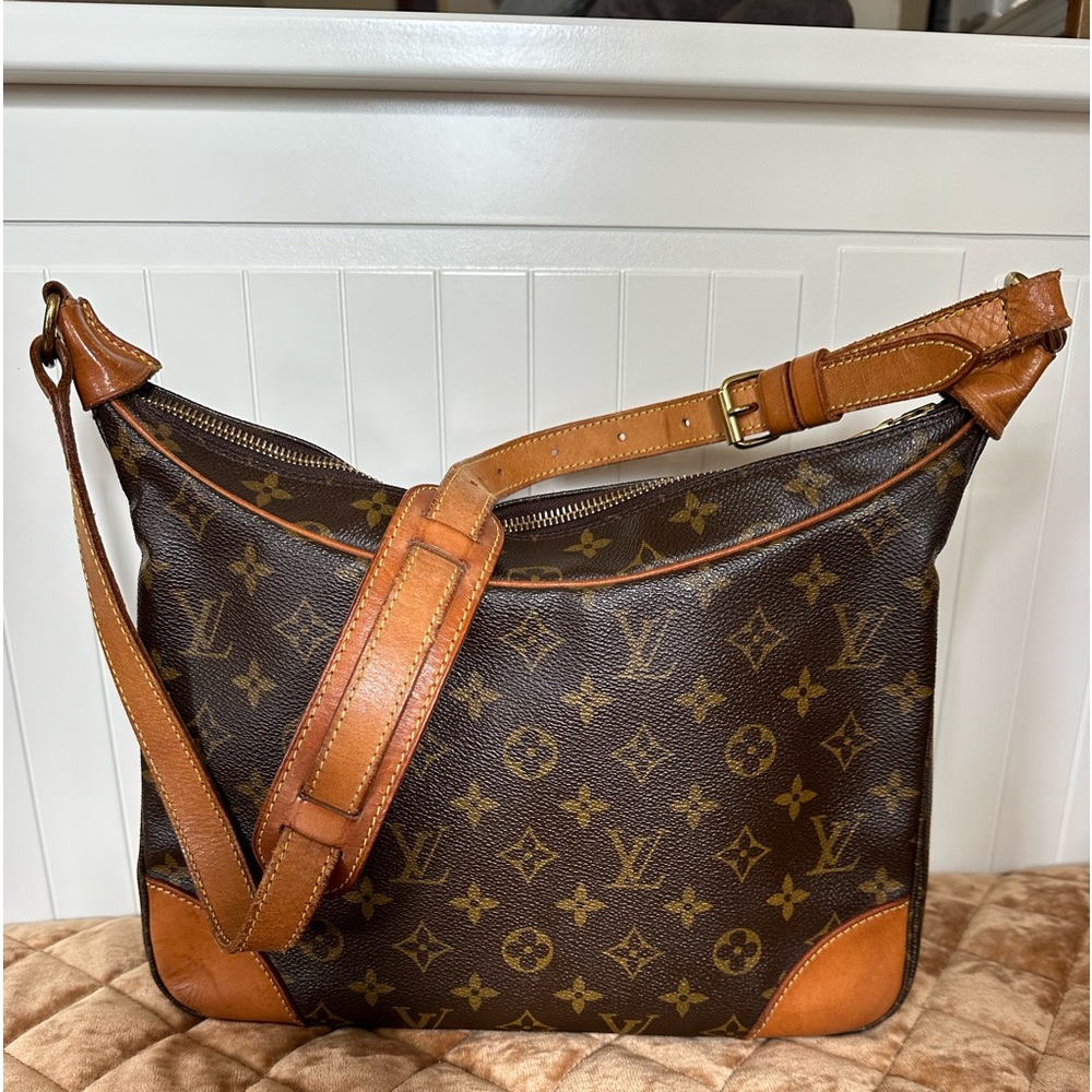 Louis Vuitton Boulogne 30 Shoulder Bag Monogram